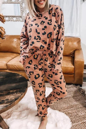 Chestnut leopard lounge set